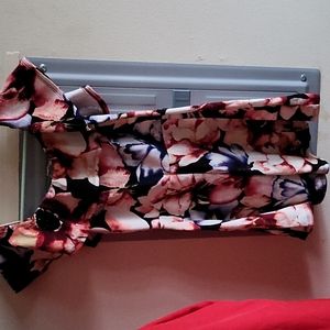 Off shoulder floral romper